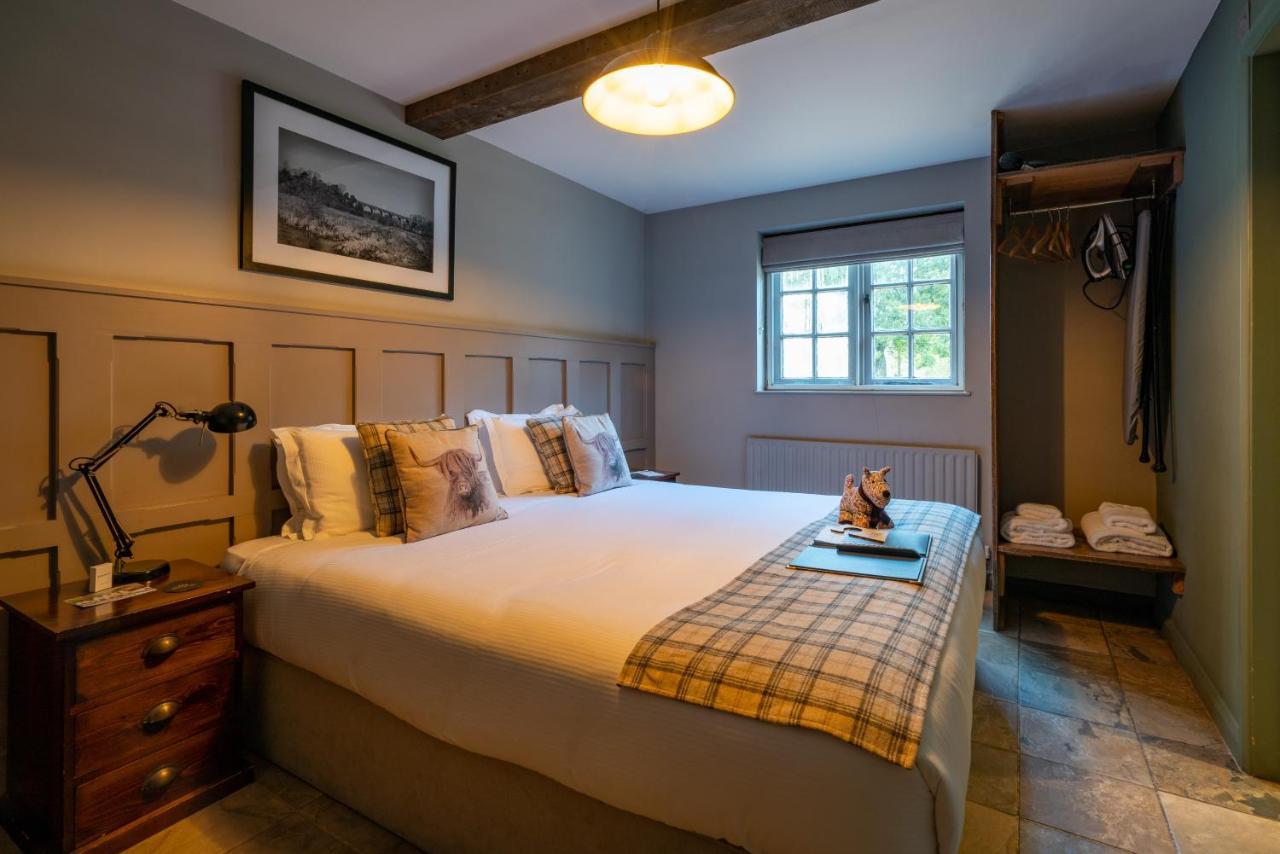 Bourne Valley Inn Saint Mary Bourne Bagian luar foto
