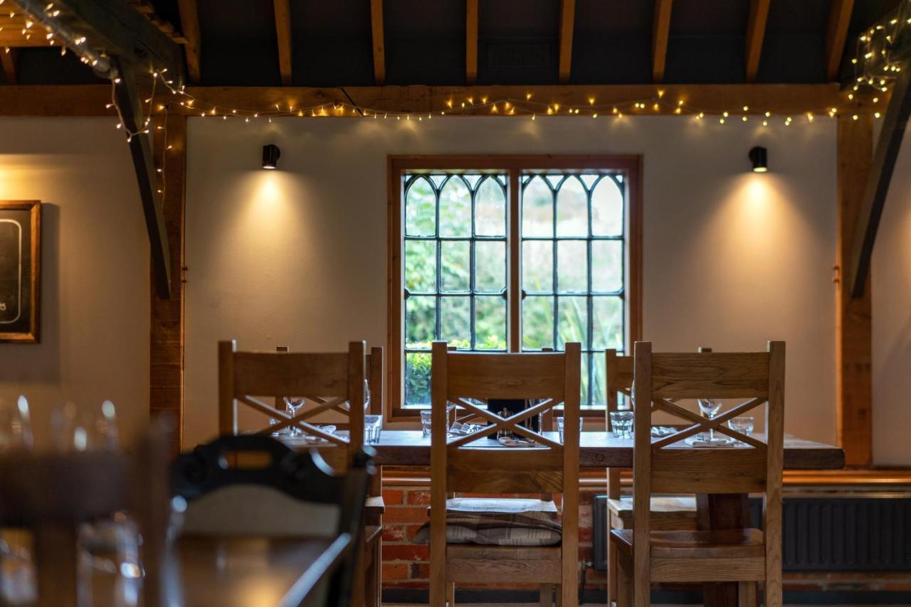 Bourne Valley Inn Saint Mary Bourne Bagian luar foto
