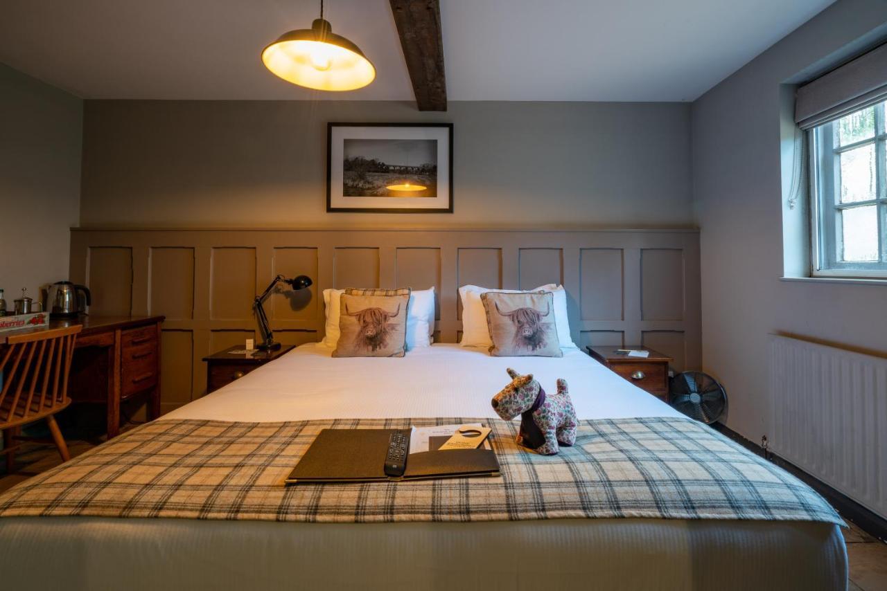 Bourne Valley Inn Saint Mary Bourne Bagian luar foto