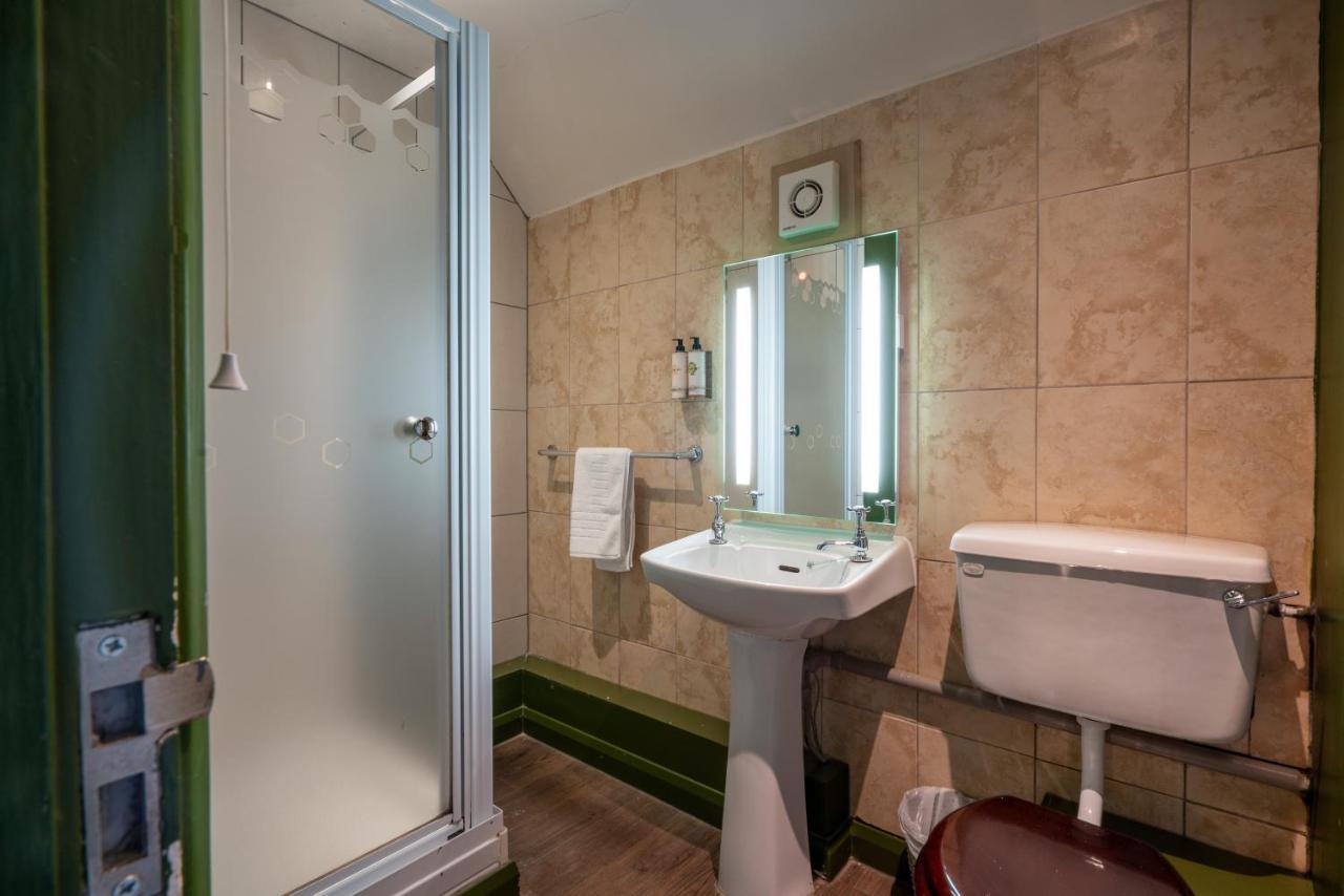 Bourne Valley Inn Saint Mary Bourne Bagian luar foto